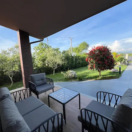 Sunnyside Private Riverside