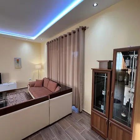 Sunnyside Private Riverside *