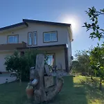 Sunnyside Villa *