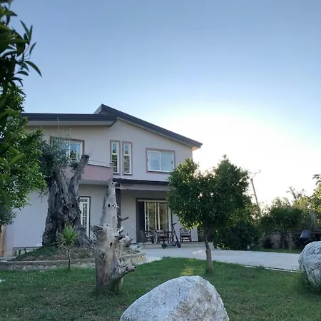 Sunnyside Villa *