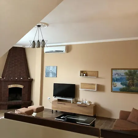 Sunnyside Villa *